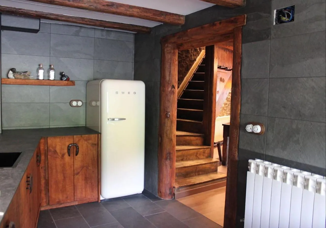 Cal Soldat Villa Os de Civis 0*,  Spain